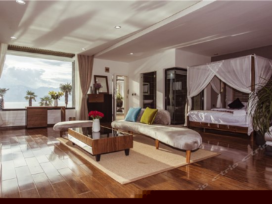 悦湾-无边水景套房