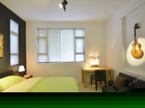 美式景观大床房