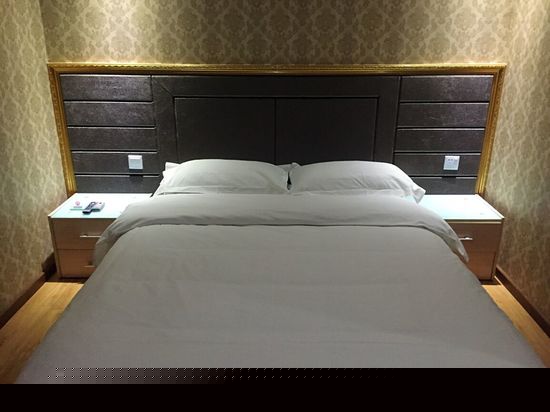 豪华大床间（无窗）