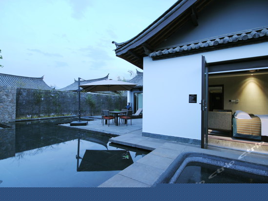 高级双卧室别墅