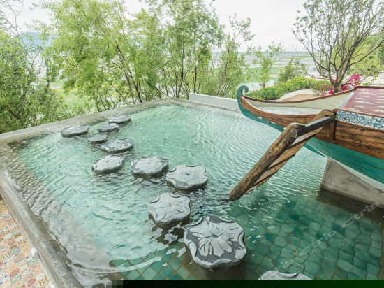 浪漫海景大床房