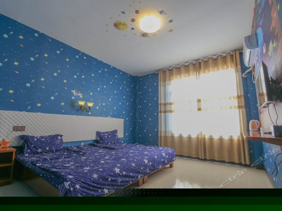 星空夜色超大床房