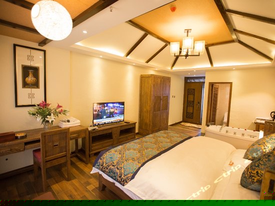 二楼精品观景大床