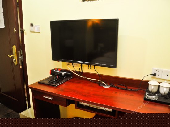 普通大床房(无窗)