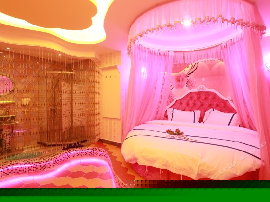 创意主题圆床房