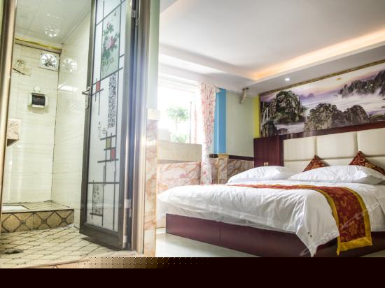 园林美景大床房