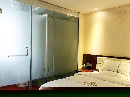 高级大床房(无窗)