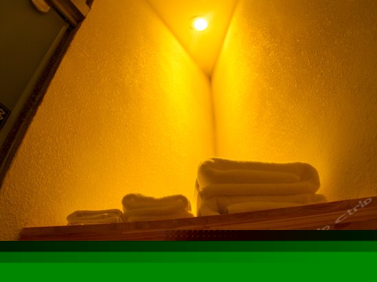 阳光蜜月大床房