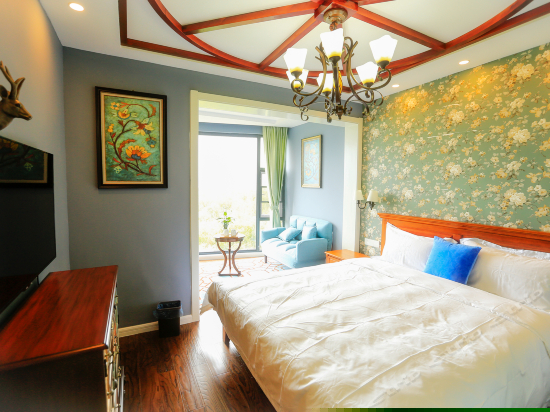 尊尚海景大床房