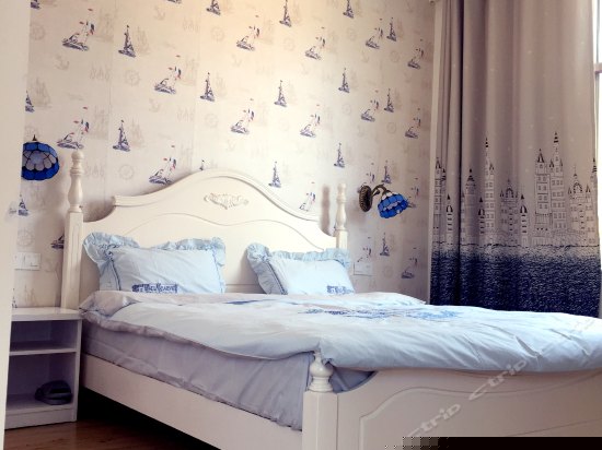 无敌阳台海景大床房