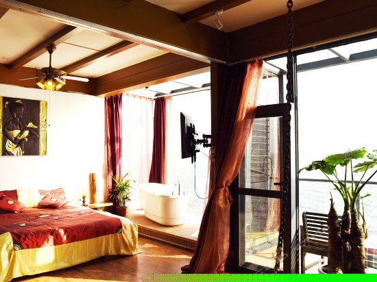 豪华海景家庭套房