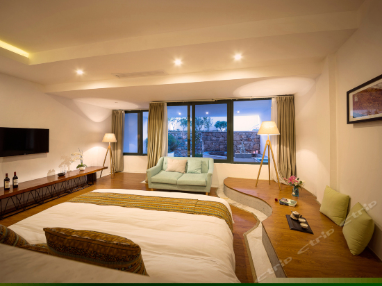 180度海景花园亲水大床房