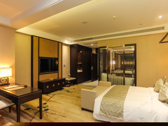 世家风情特色大床房