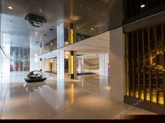 高层海景大床房