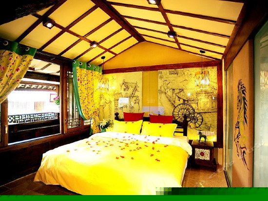 古城花溪豪华纳西大床房