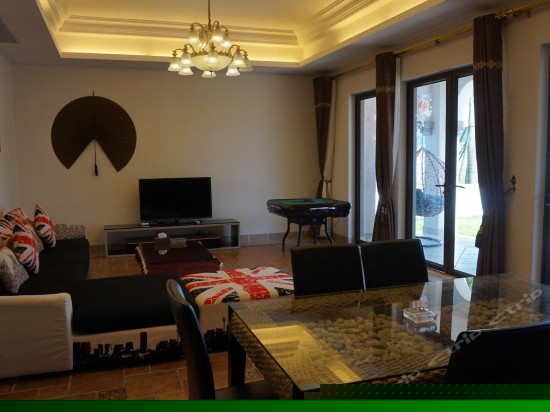 复式四房一厅别墅