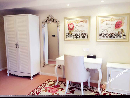 五星圆床风情浴缸房