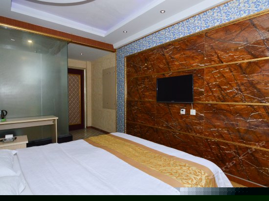 简约主题大床房