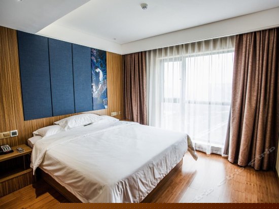 两室一厅家庭套房