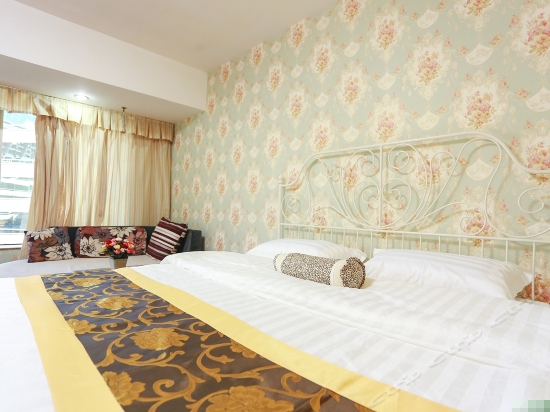 个性豪华大床房