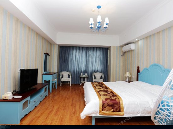 至尊简欧大床房