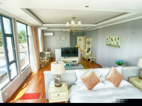 豪华海景浴缸房