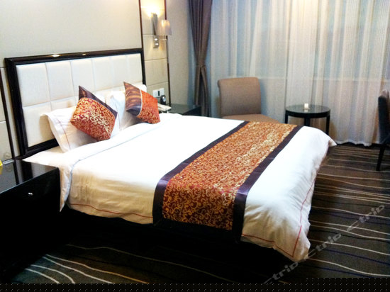 商务大床房（无窗）