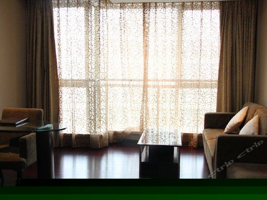 商务豪华大床房