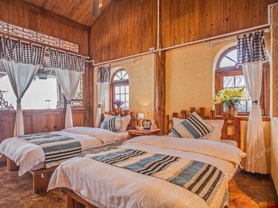 梦伴豪华双床房