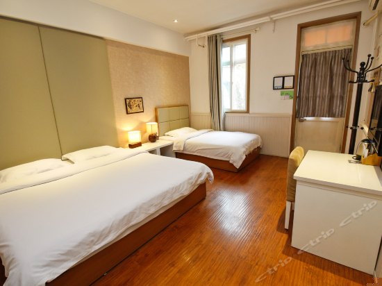 四人家庭阁楼间