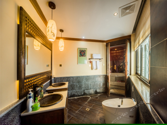 纳西风情蜜月套房