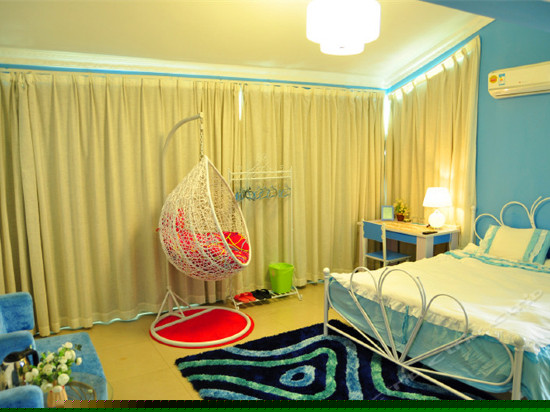 无界豪华大床房