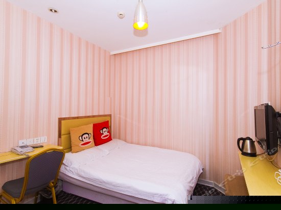 大床静居房(无窗)