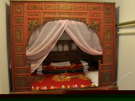 合家欢乐亲子房