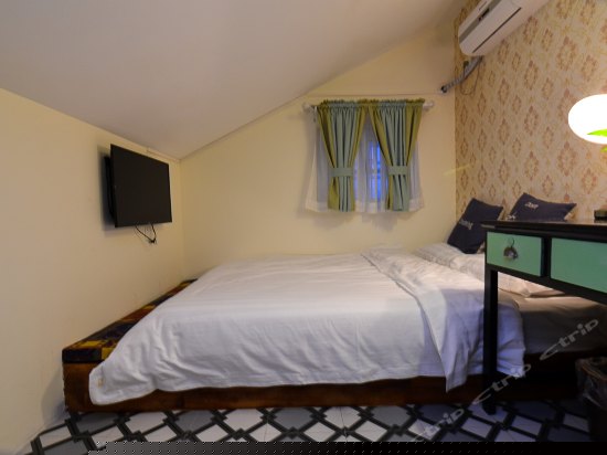 满天星阁楼大床房