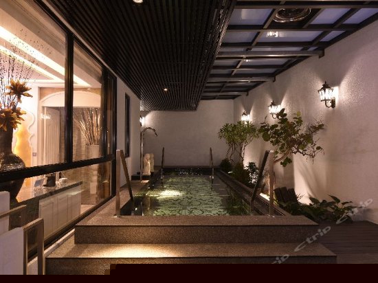 云河穹顶双人房