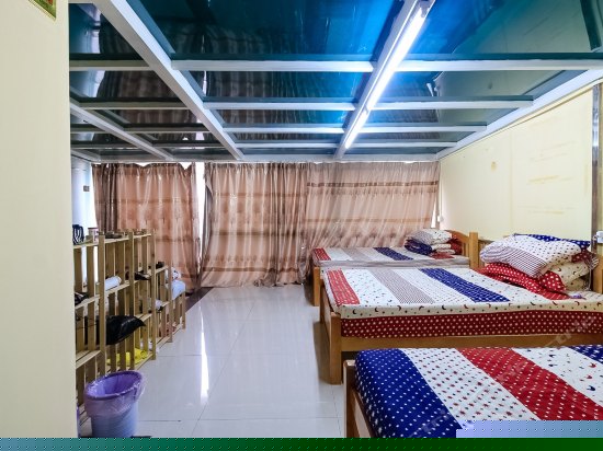 女生四人间（床位）