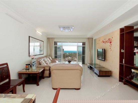 高层豪华正海景180度四室一厅套房702