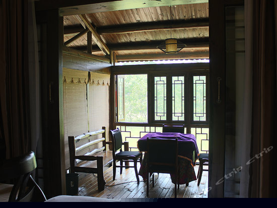 朱楼翠阁观景房