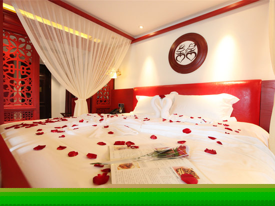 金玉良缘蜜月房