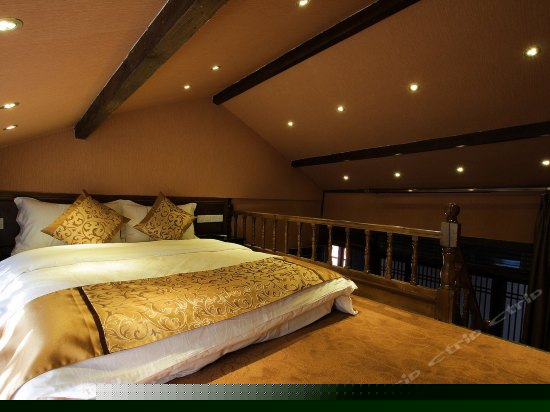 豪华复式大床房