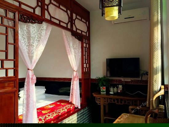 喜盈门吉祥土炕间