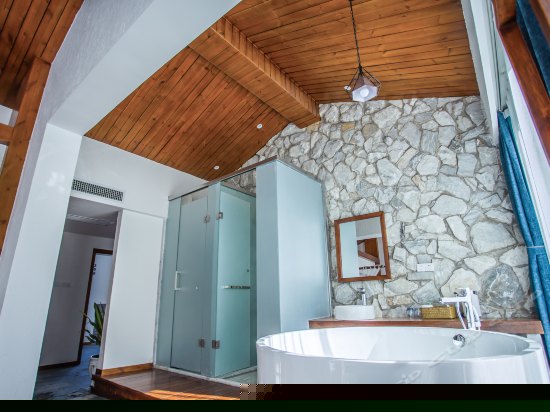 典雅商务山景套房