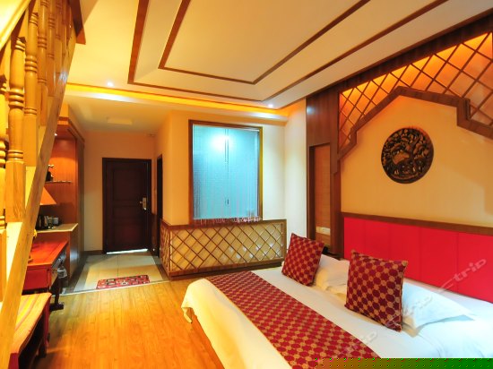 主题阁楼家庭套房