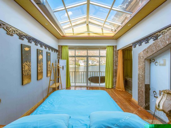 海景星空露台浴缸桑拿套房3层