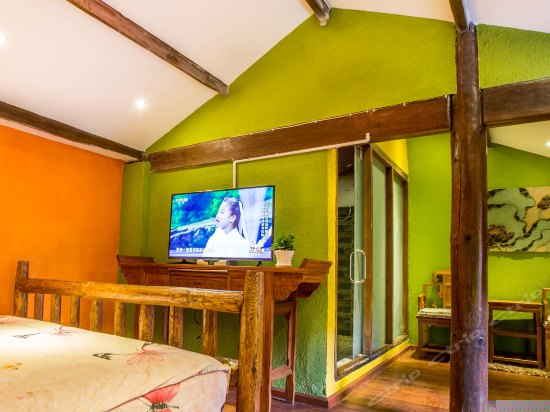 尊享阁楼大床房