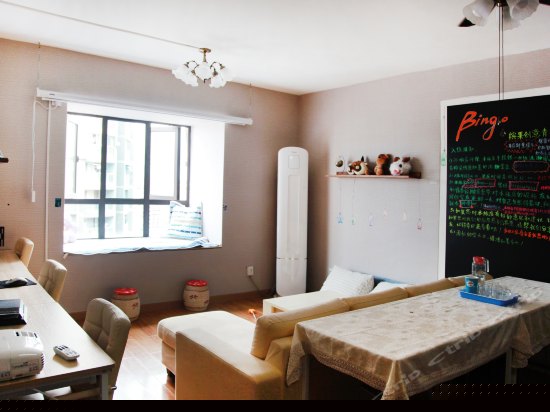 红粉佳人八人房