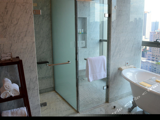 豪华加长大床房