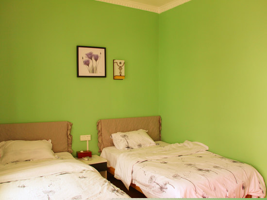 阳台豪华双床房