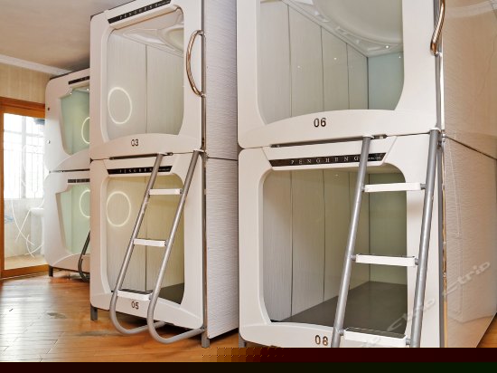 经济太空六人舱(床位)